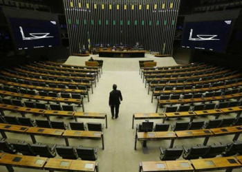Senado aprova PEC da bondade recomendada por Jair Bolsonaro